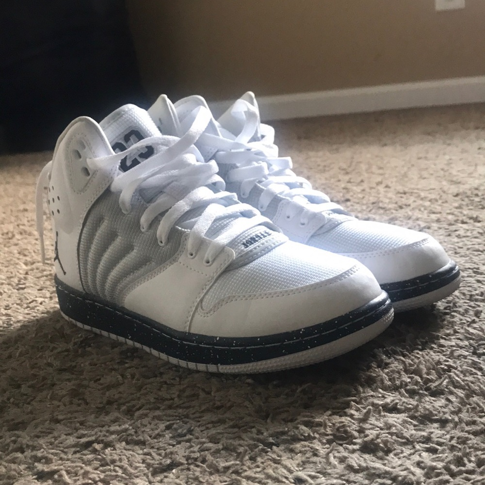 Air Jordan 1 flight 4